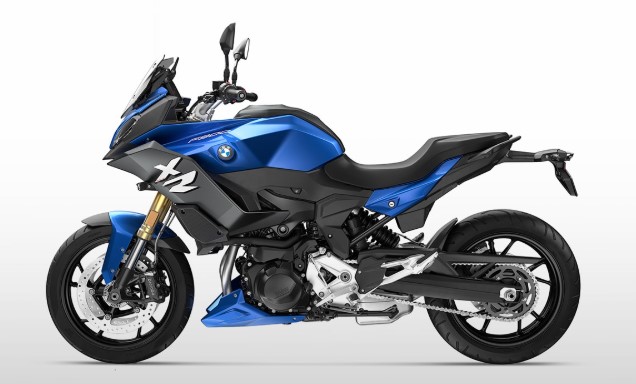​2025 BMW F 900 XR