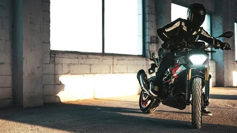 2025 BMW G 310 R in Riverside, CA