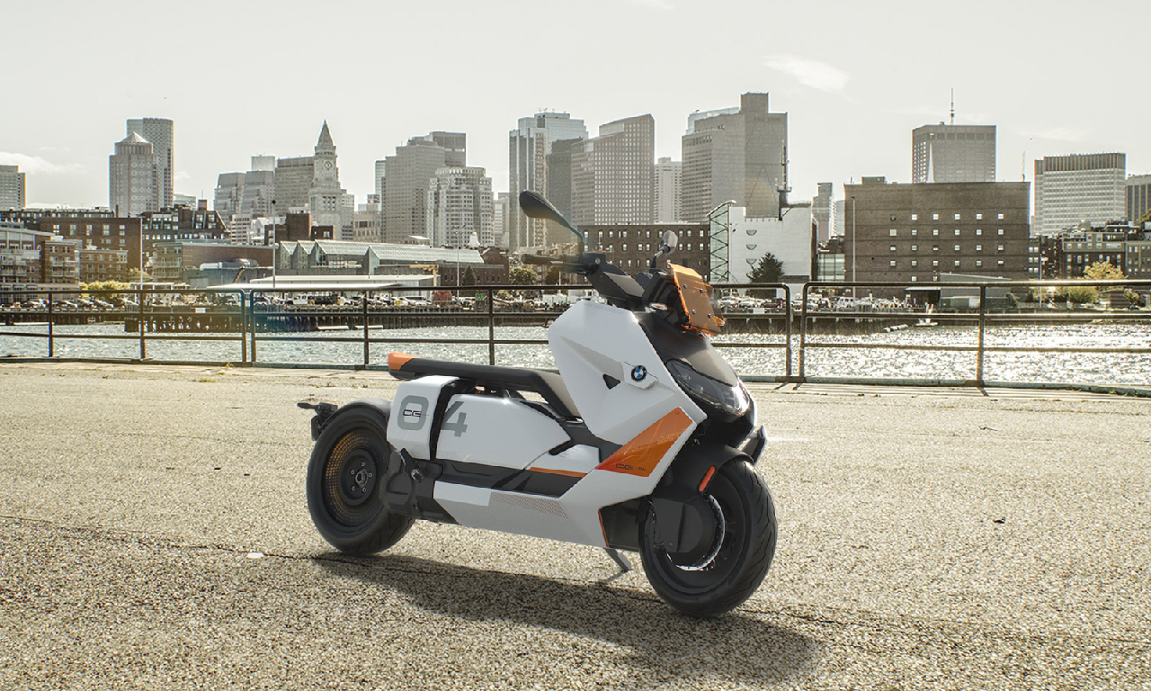BMW Motorrad Definition CE 04 - the new style of urban two-wheel mobility