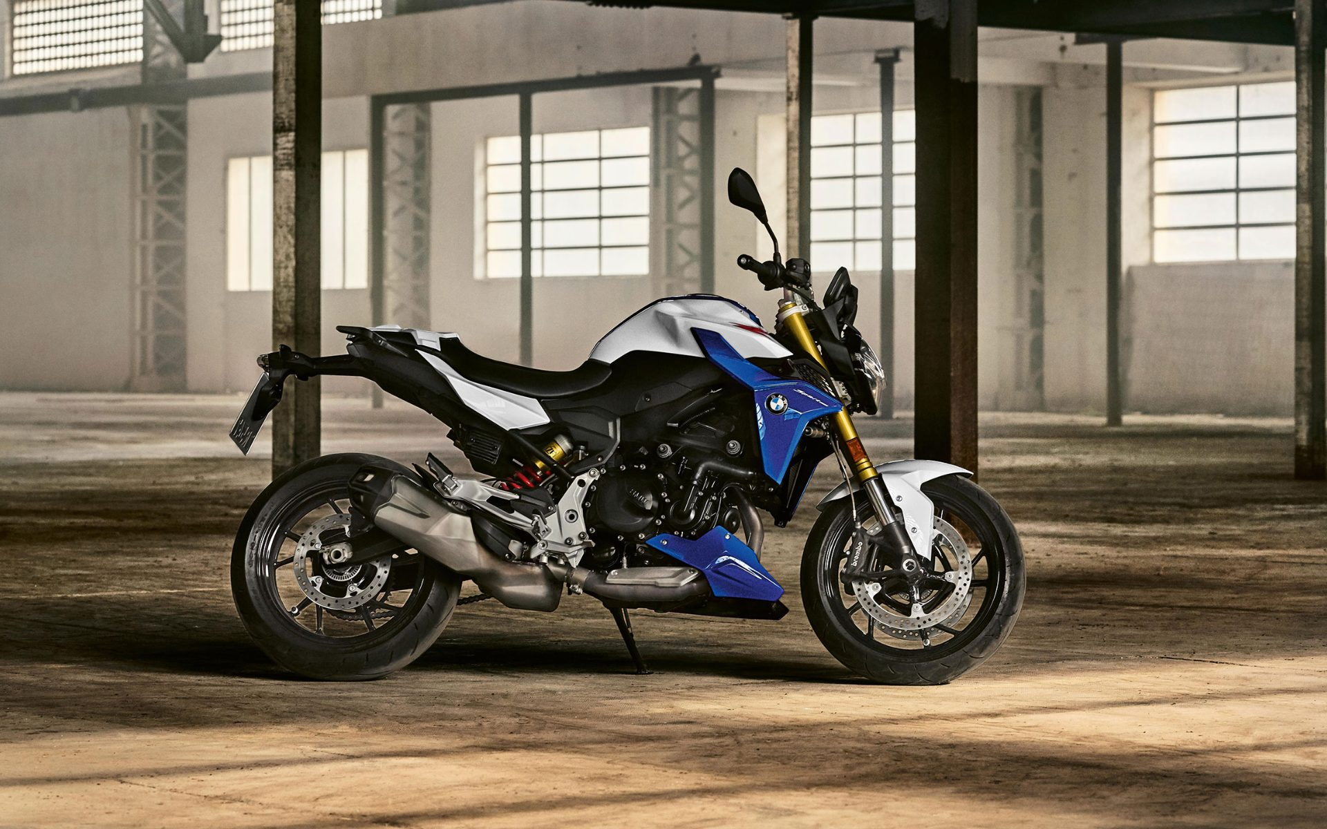 BMW F 900 R