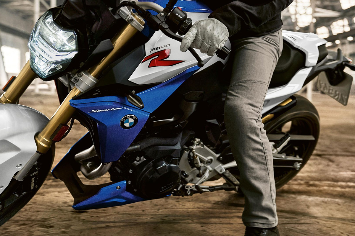 BMW F 900 R 05