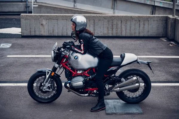 The optional equipment of the BMW R 12.